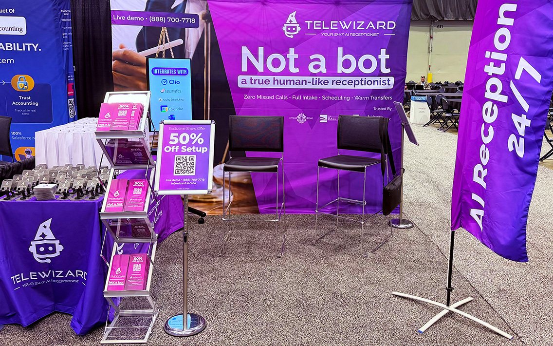 TeleWizard-Stand auf der ABA TECHSHOW mit Beschilderung und gedruckten Materialien